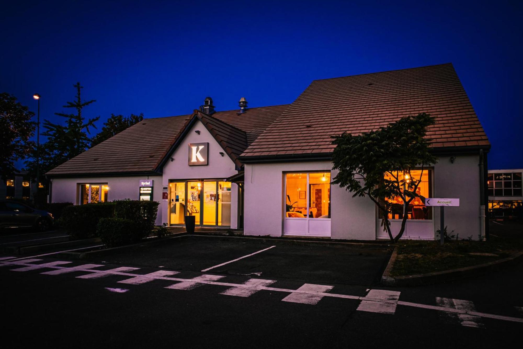 Kyriad Villeneuve Saint Georges - Hotel Renove Екстериор снимка